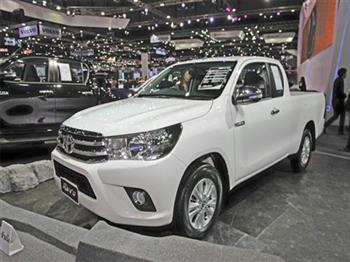 Toyota Hilux Revo 2018 xe bán tải chuẩn bị ra mắt tháng 11