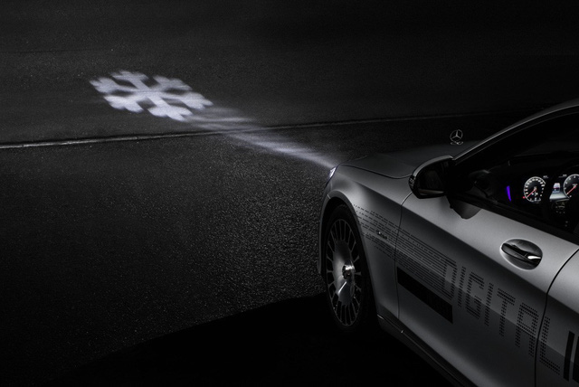 Mercedes-Benz Digital Light sẽ là tương lai của đèn pha ô tô? - 6