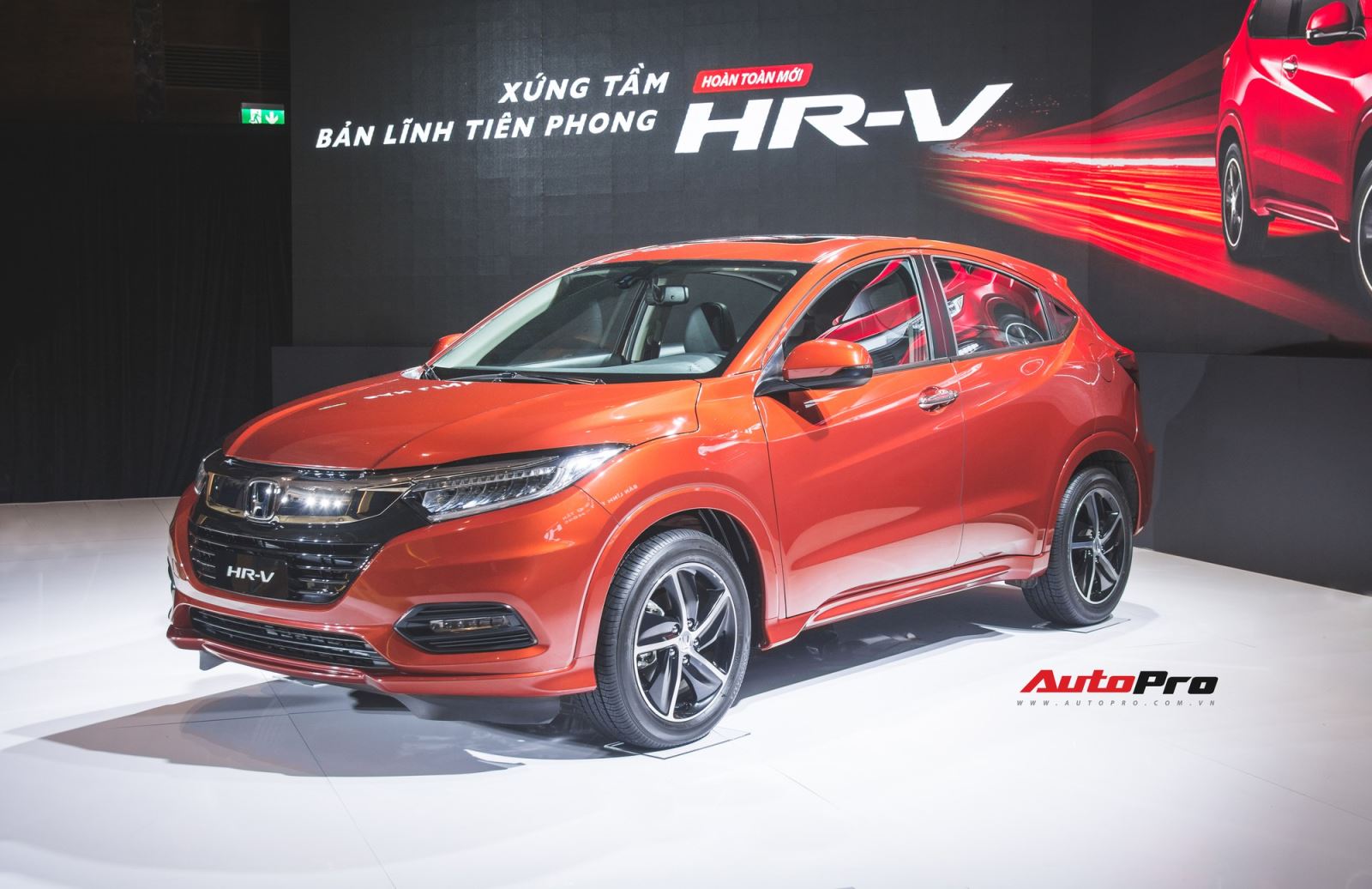 Honda HR-V thất thế, Hyundai Kona xác lập kỷ lục doanh số mới bán chạy số 1 4